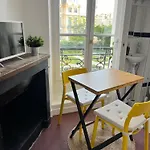 Jolie Vue Au Coeur Du Marais